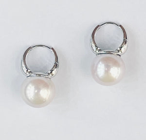 Continental large pearl earrings