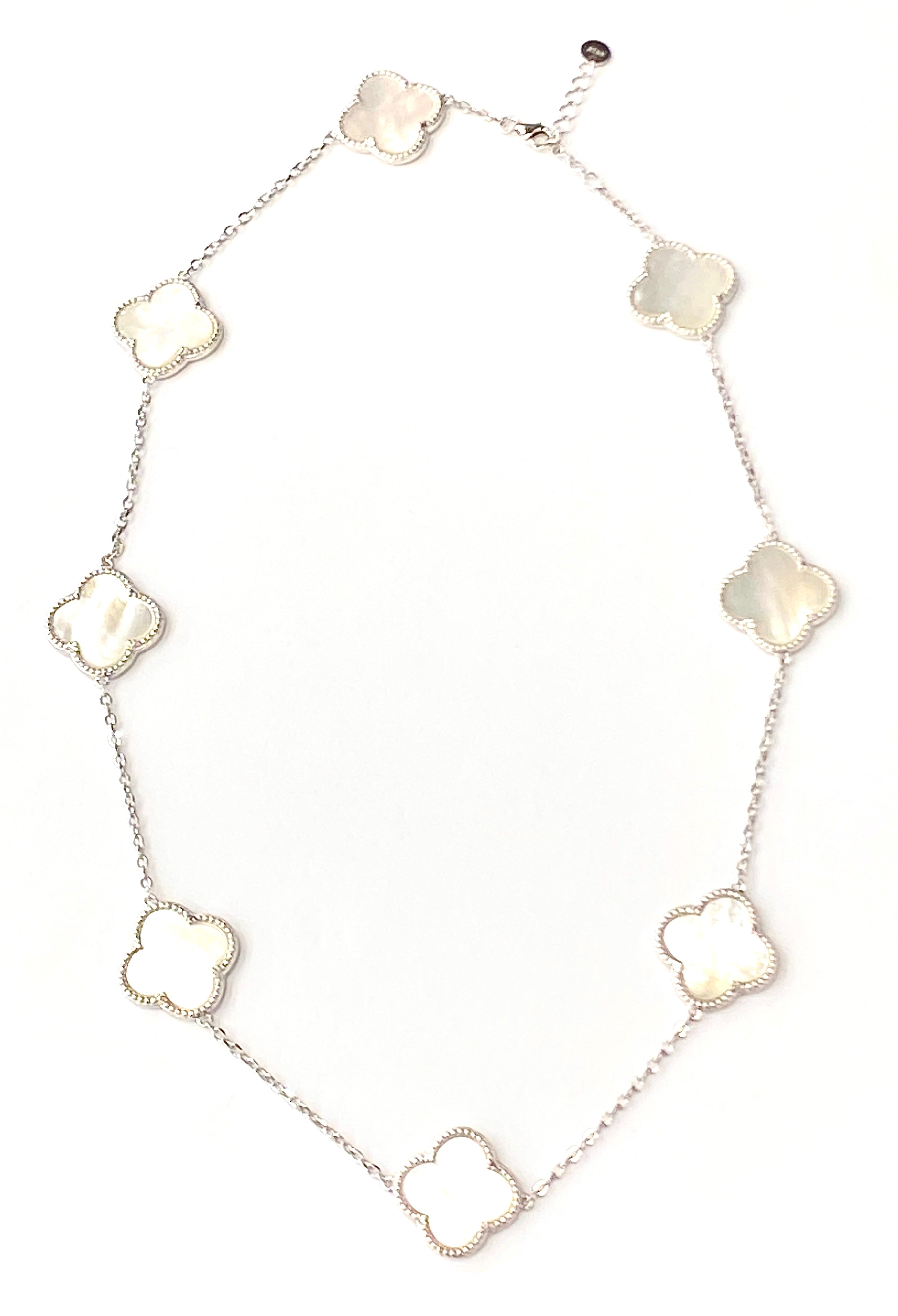 Silver white mother of pearl clover short necklace